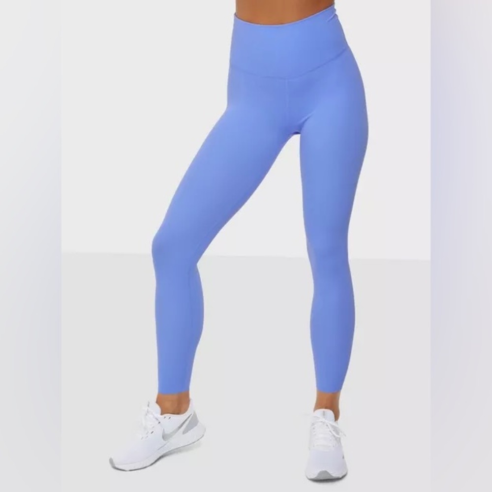 NWT Nike Yoga Luxe 7/8 High waisted Leggings - Picture 1 of 5